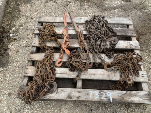 Pallet of log chains and load binders